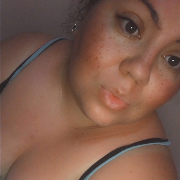 Meet your Posher, Acosta - Picture 1 of 1